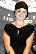 2009__11__wenn5385624 150×225.jpg