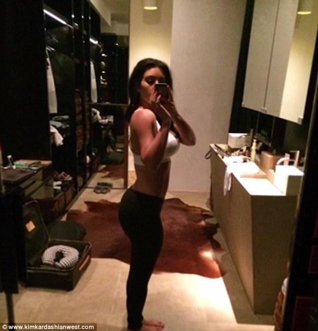 3288BD1700000578 3508752 Looking_good_In_one_image_the_reality_star_showed_off_her_slende m 3_1458870398516