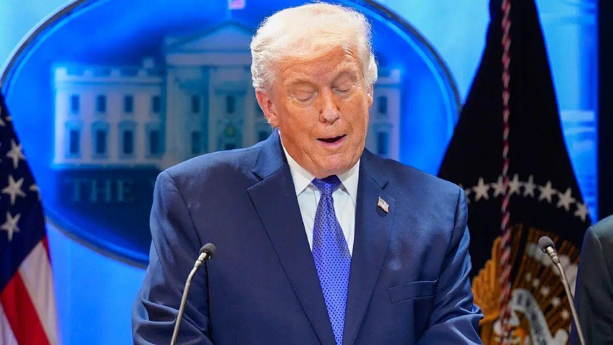 Photo of Dr. John Gartner claimed having the POTUS take the MoCA more than once could mean doctors are 'monitoring dementia.'