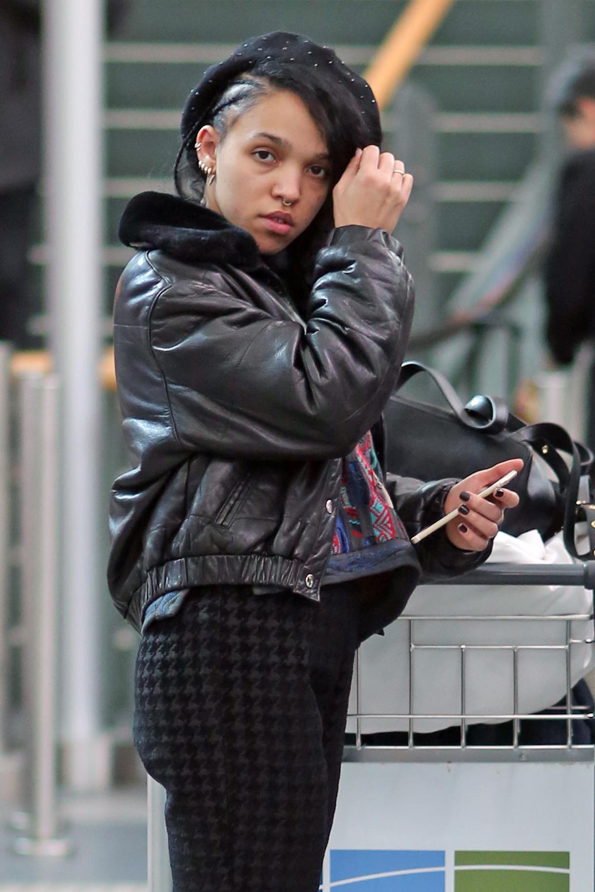 *EXCLUSIVE* An au naturel FKA Twigs refuses to take photos with fans