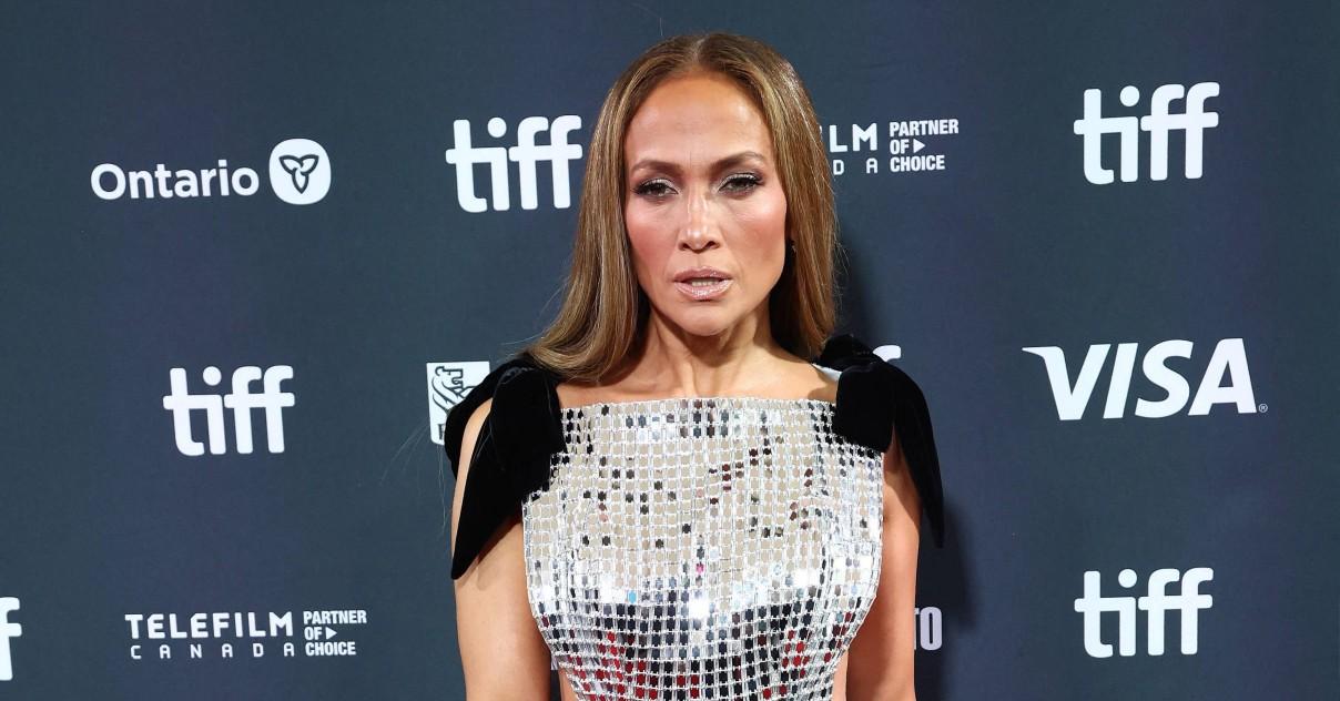 jennifer lopez wants suitors treat her like queen deal with suitcase full drama