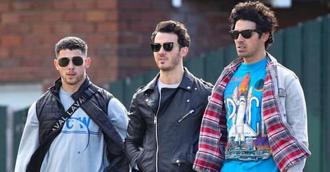 Jonas brothers reunion filming photos