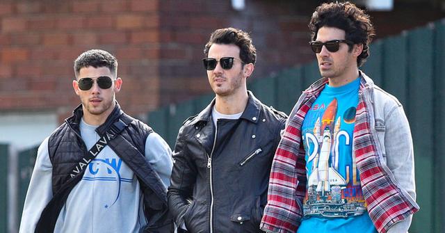 Jonas brothers reunion filming photos