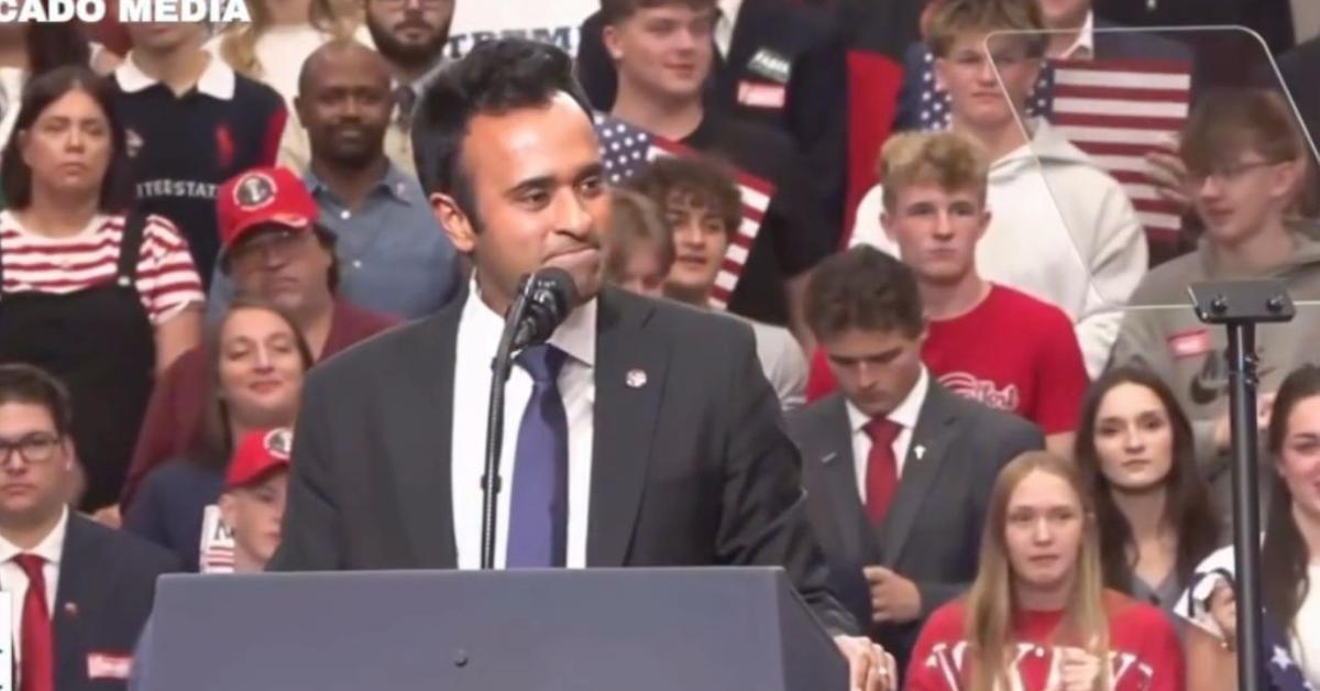 Vivek Ramaswamy Mocked for Nearly Dropping Kid at Rally: 'Loser'