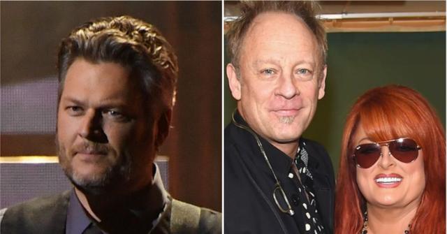 blake shelton shocked by wynona judd cactus mosers engagementpp