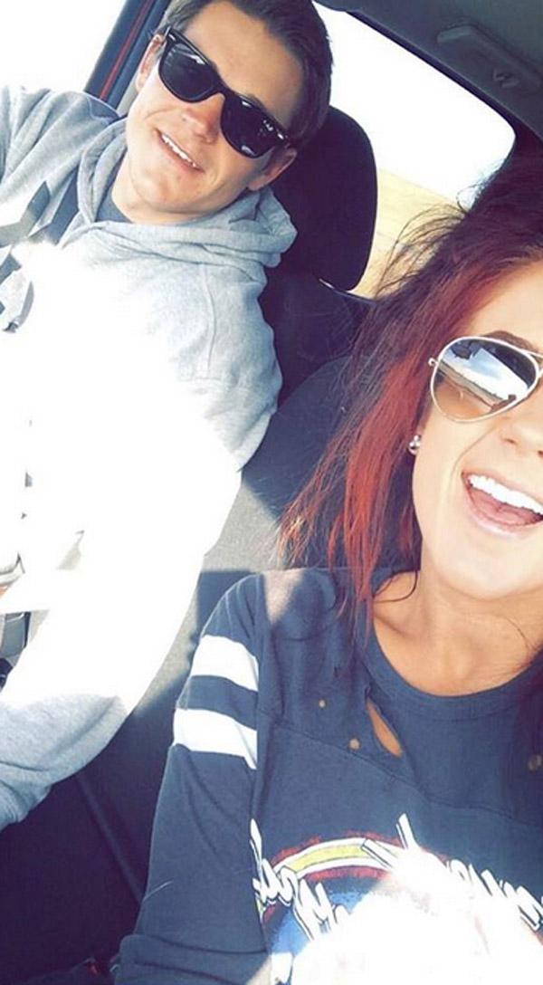 Chelsea houska boyfriend cole