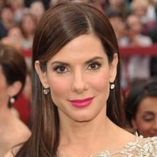 2010__03__Sandra_Bullock_March26newsne 225×224.jpg