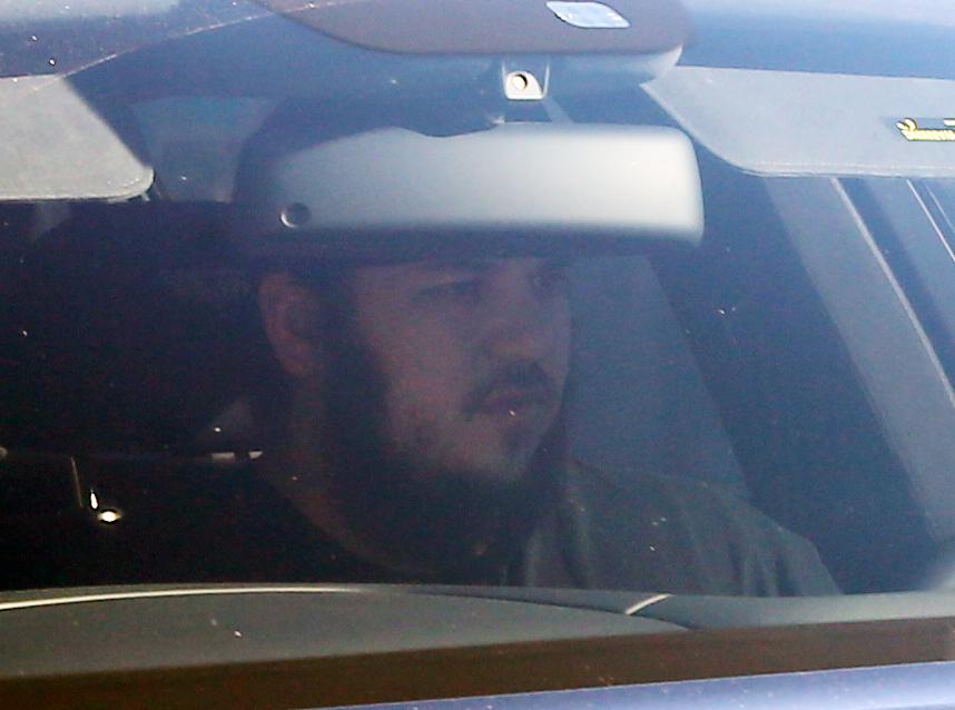 Rob Kardashian driving his Bentley around Los AngelesPhotographs taken February 1st 2016