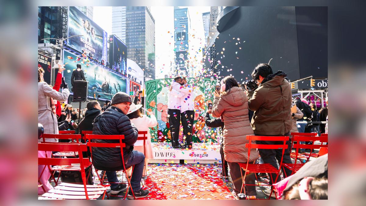 inside love in times square sezzle davids bridal and tell me lies stars celebrate love on the worlds biggest stage