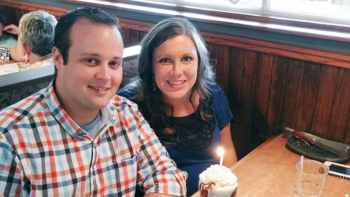 josh duggar blames child pornography employee who worked at car lot ok