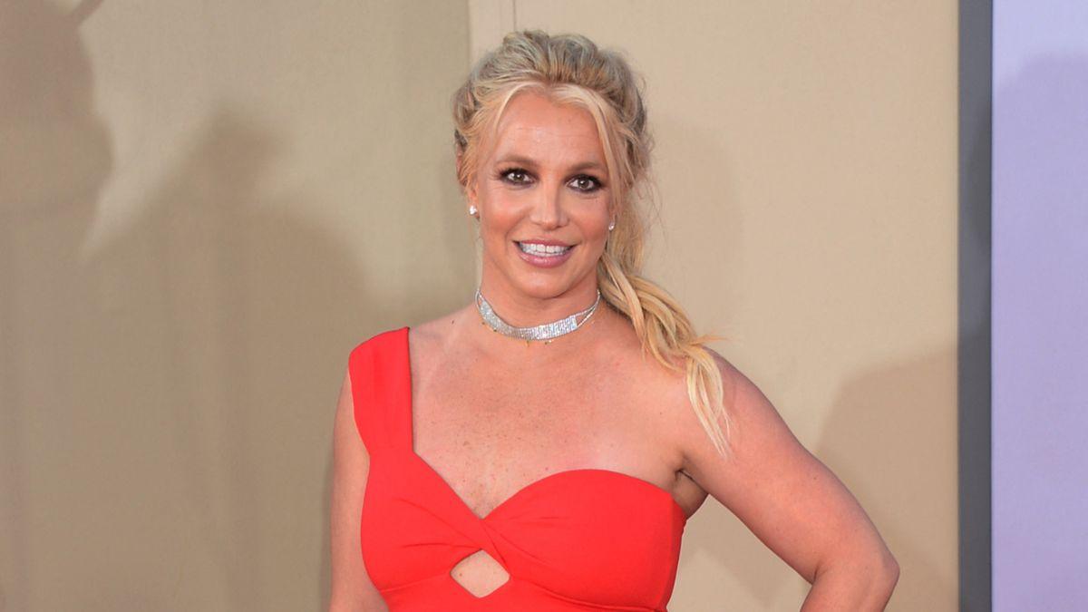 britney spears biggest scandals arrests mental health crises