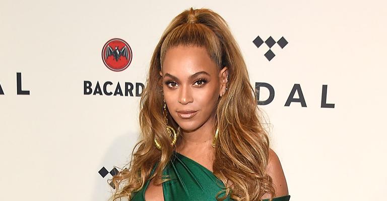 Beyoncé Shows Off Weight Loss In New Pics 6 Months After Twins