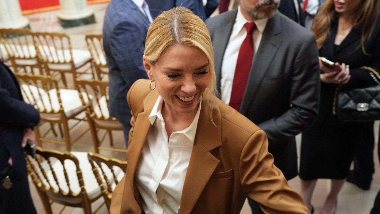 image of Pam Bondi first married Garret Barnes in 1990, but their marriage ended after 22 months.
