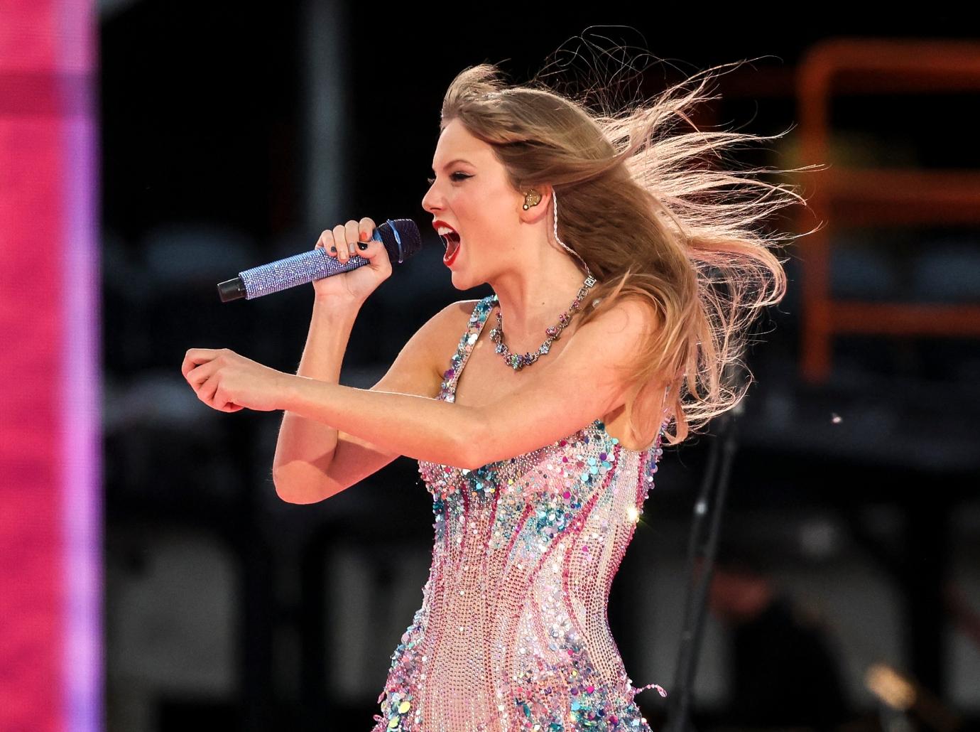Taylor Swift shares tear-jerking moment with Kobe Bryant's daughter,  Bianka, at Eras Tour