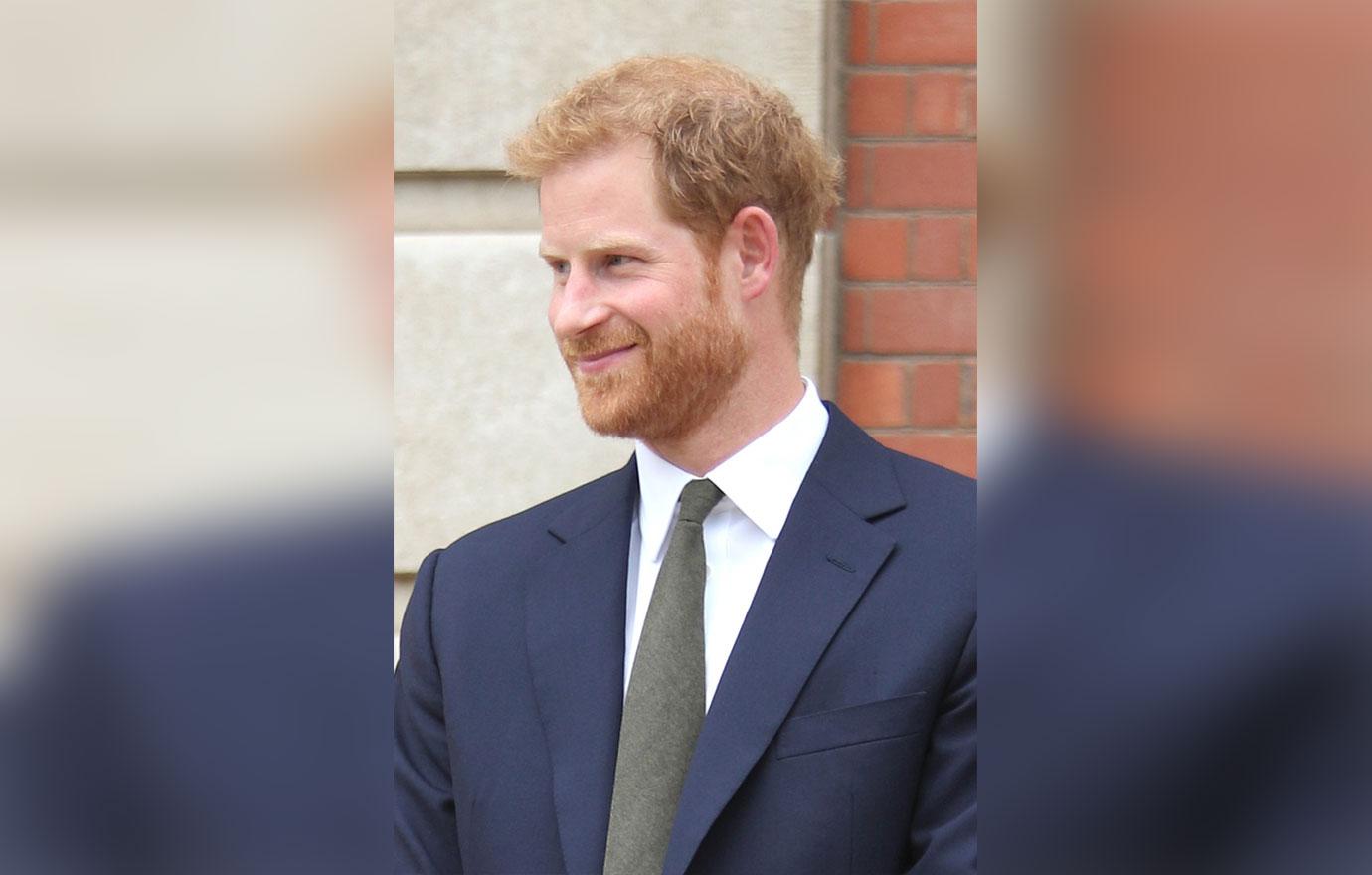 Meghan markle yellow dress prince harry youth reception 3