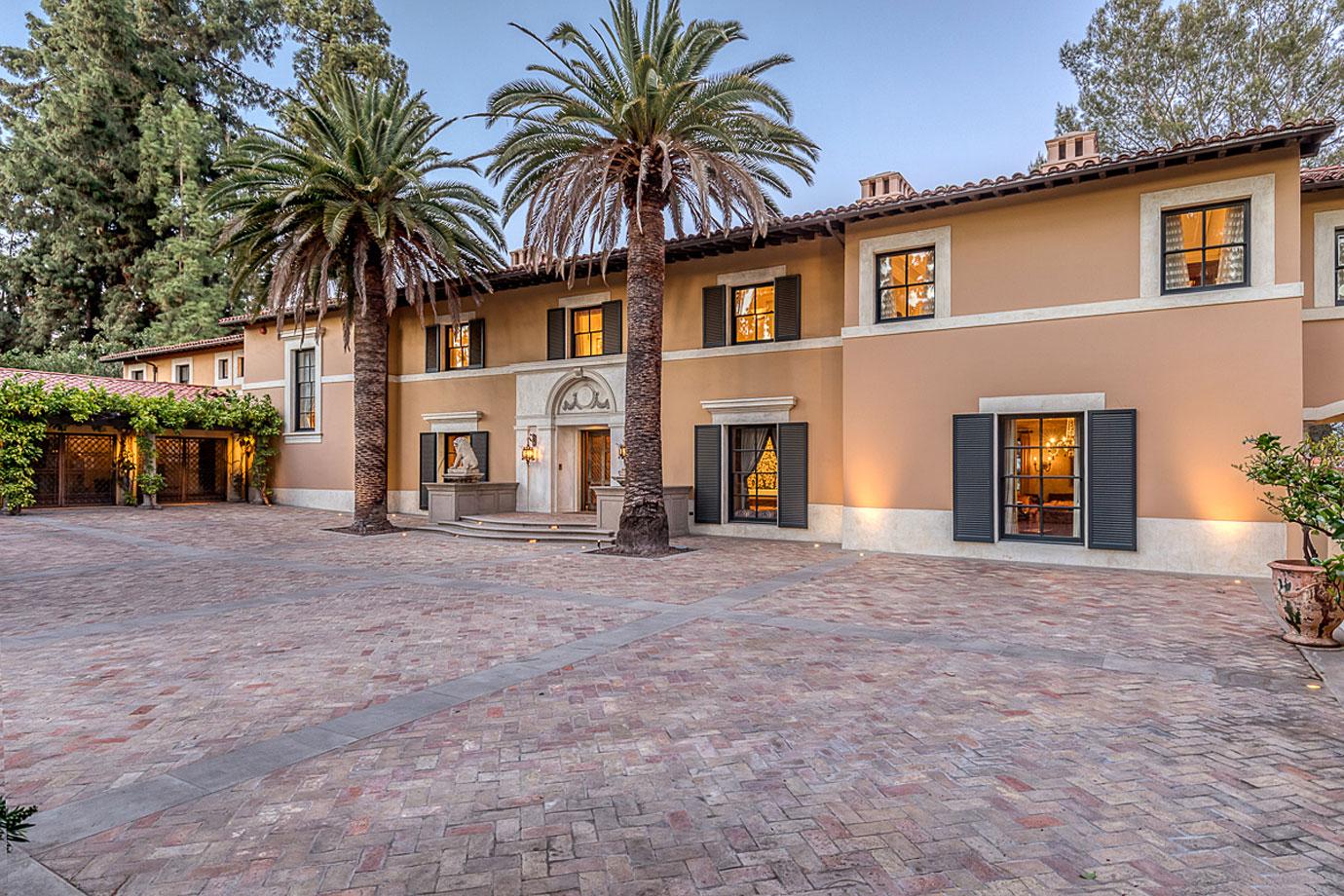 erika jayne and tom girardi list their pasadena mansion for  million