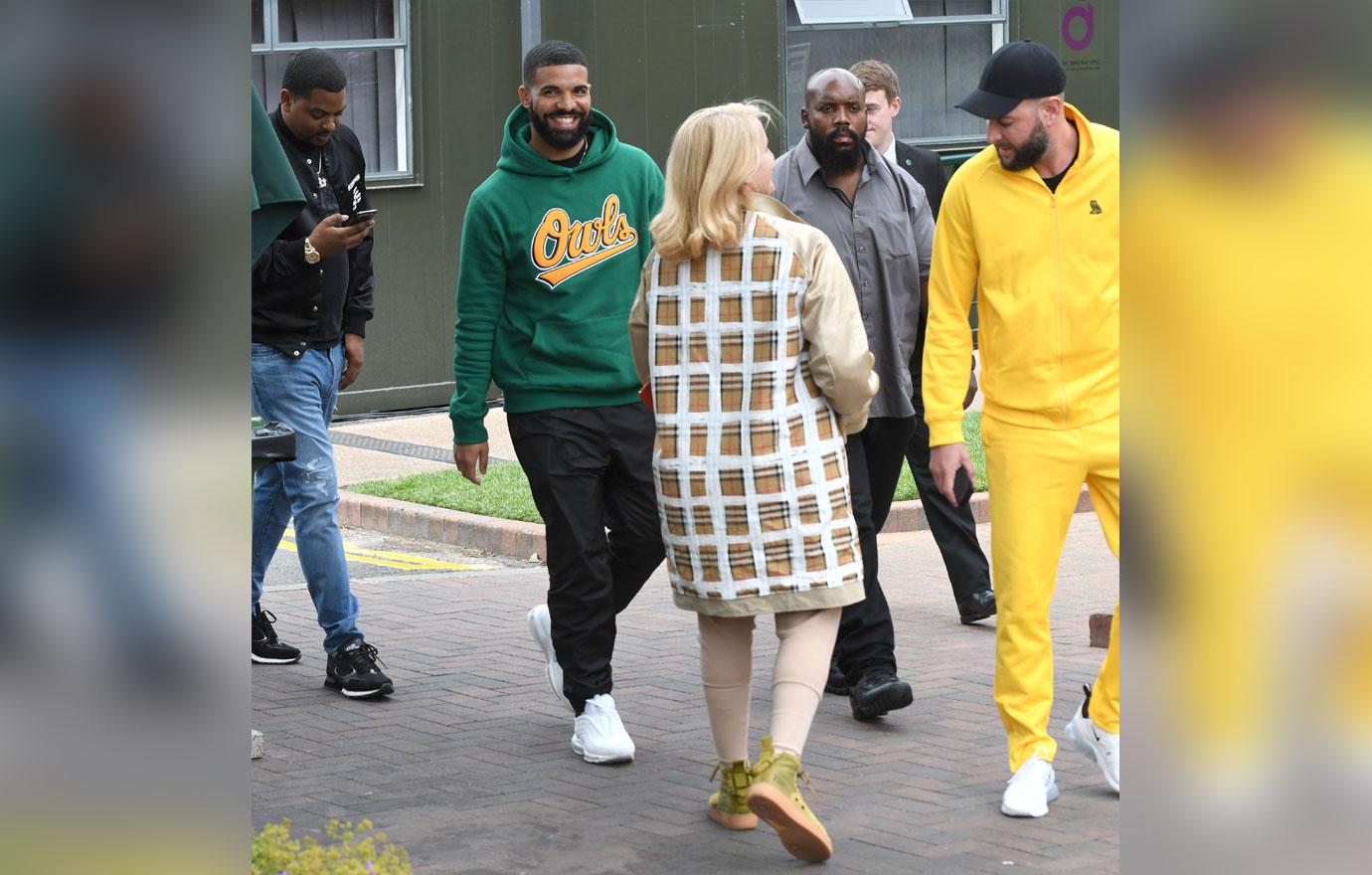 drake with his entourage