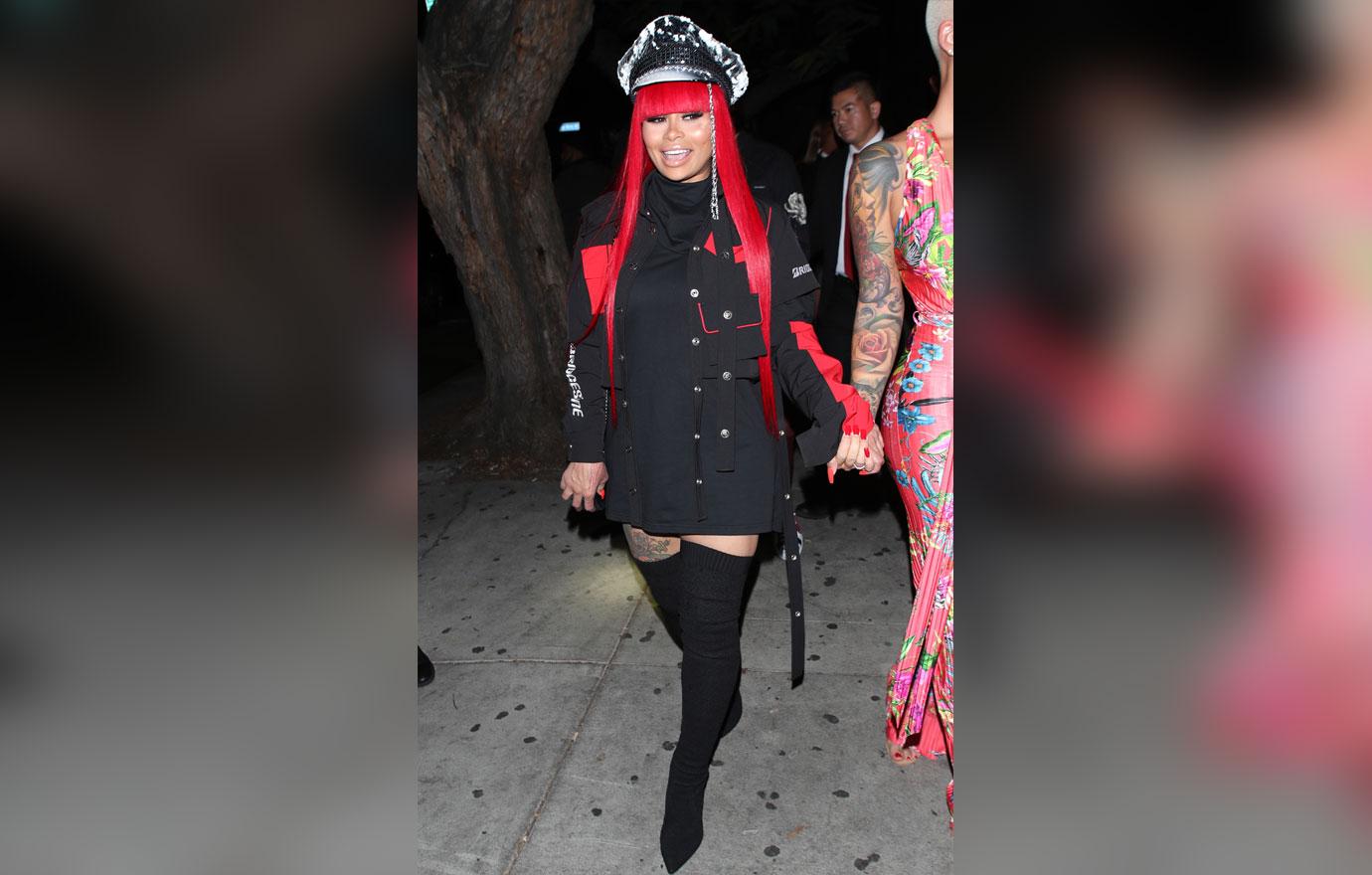 //blac chyna denies skin lightening