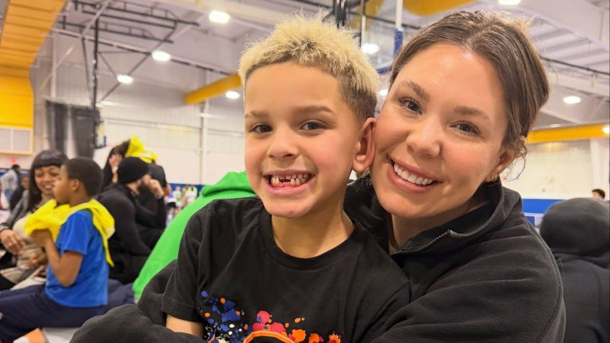 Photo of Kailyn Lowry shares seven kids with four exes.