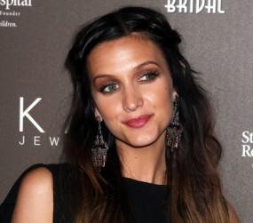 2010__07__ashlee_simpson_july23mb 285×300.jpg