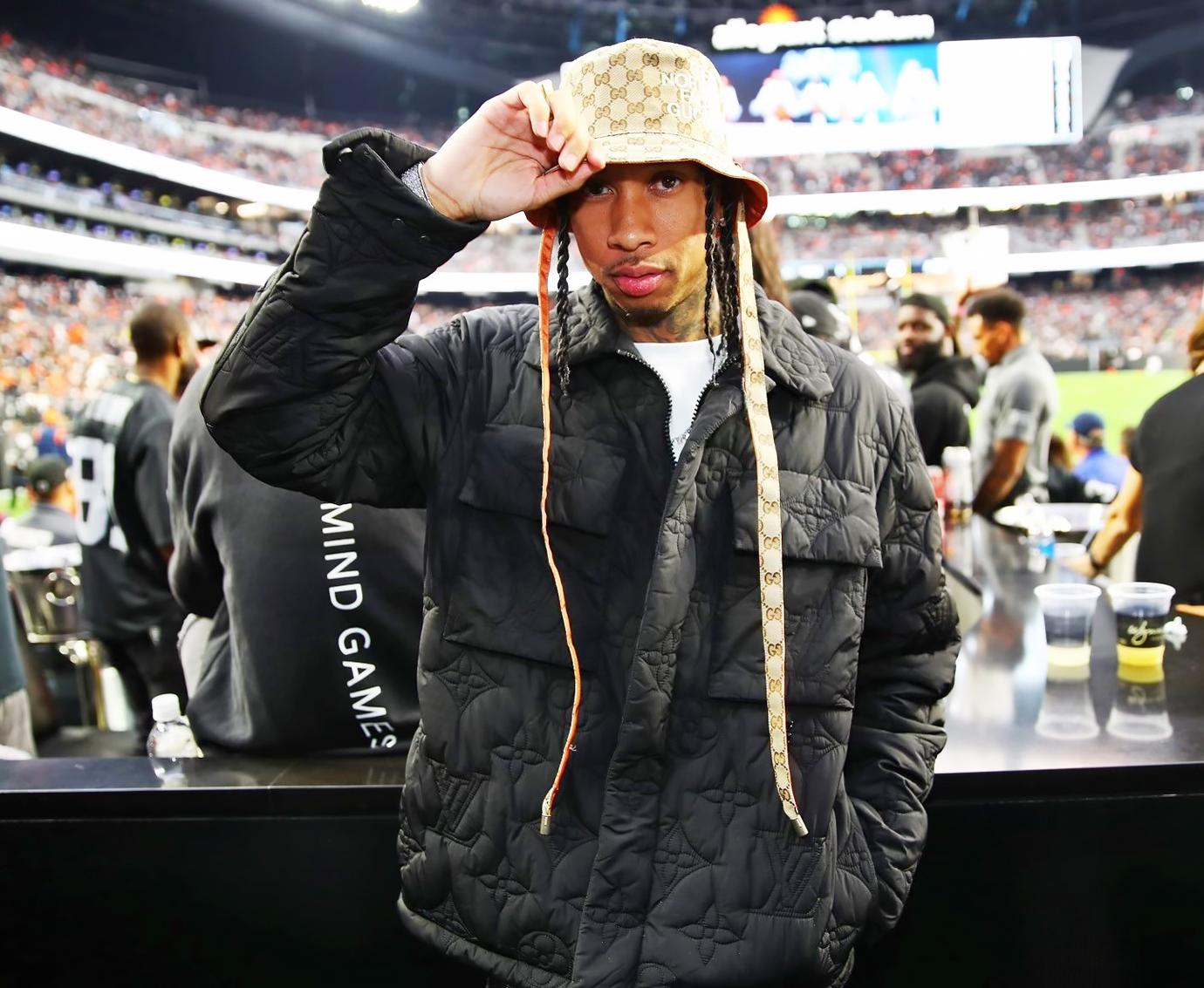 tyga las vegas raiders game at wynn field club