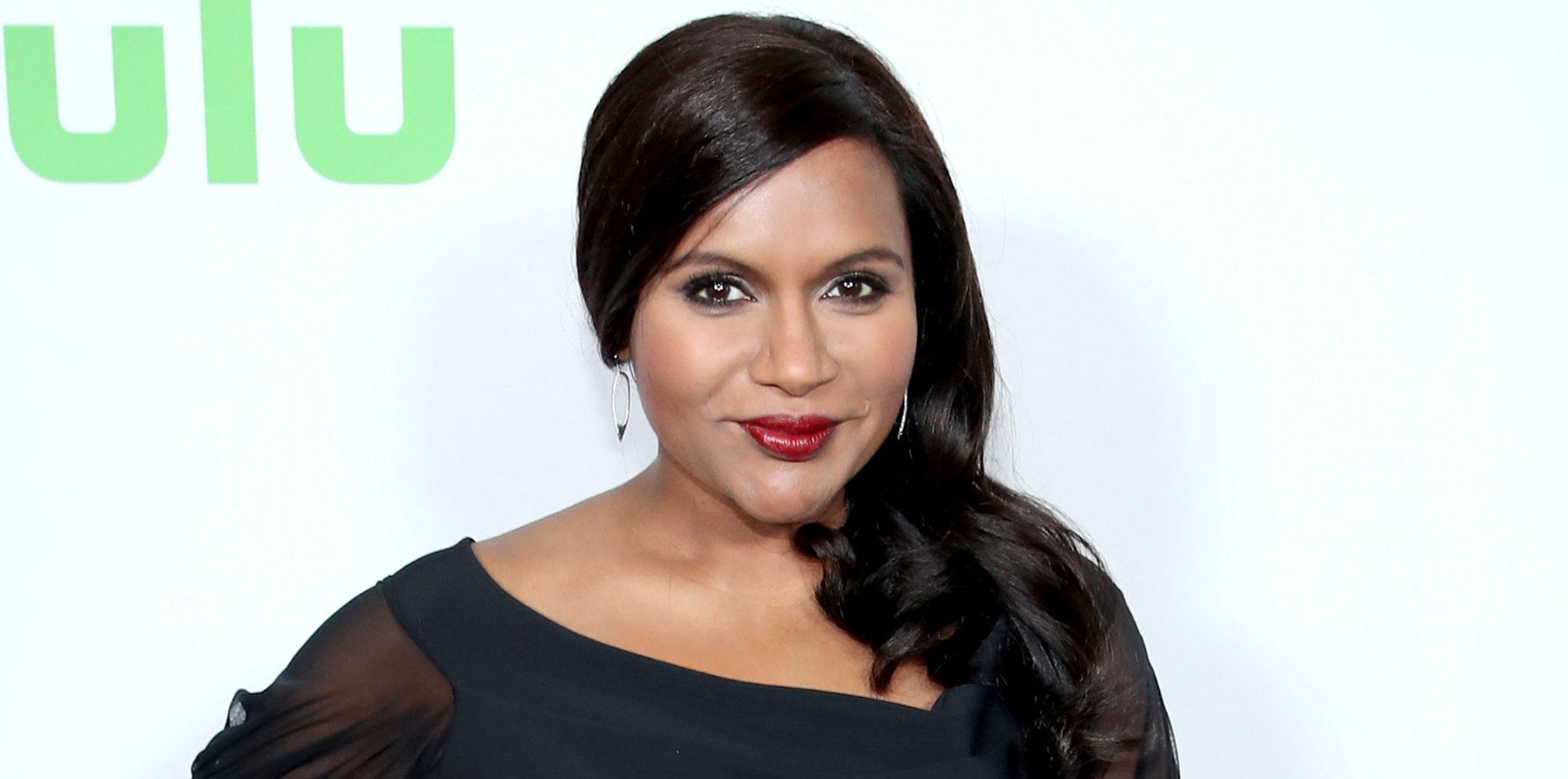 The Mindy Project Costume Designer Salvador Perez on Dr. Lahiri's Look and  Mindy Kaling's Borrowing Habits From the Fashion Closet