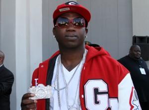 2011__01__Gucci_Mane_Jan4news 300×223.jpg