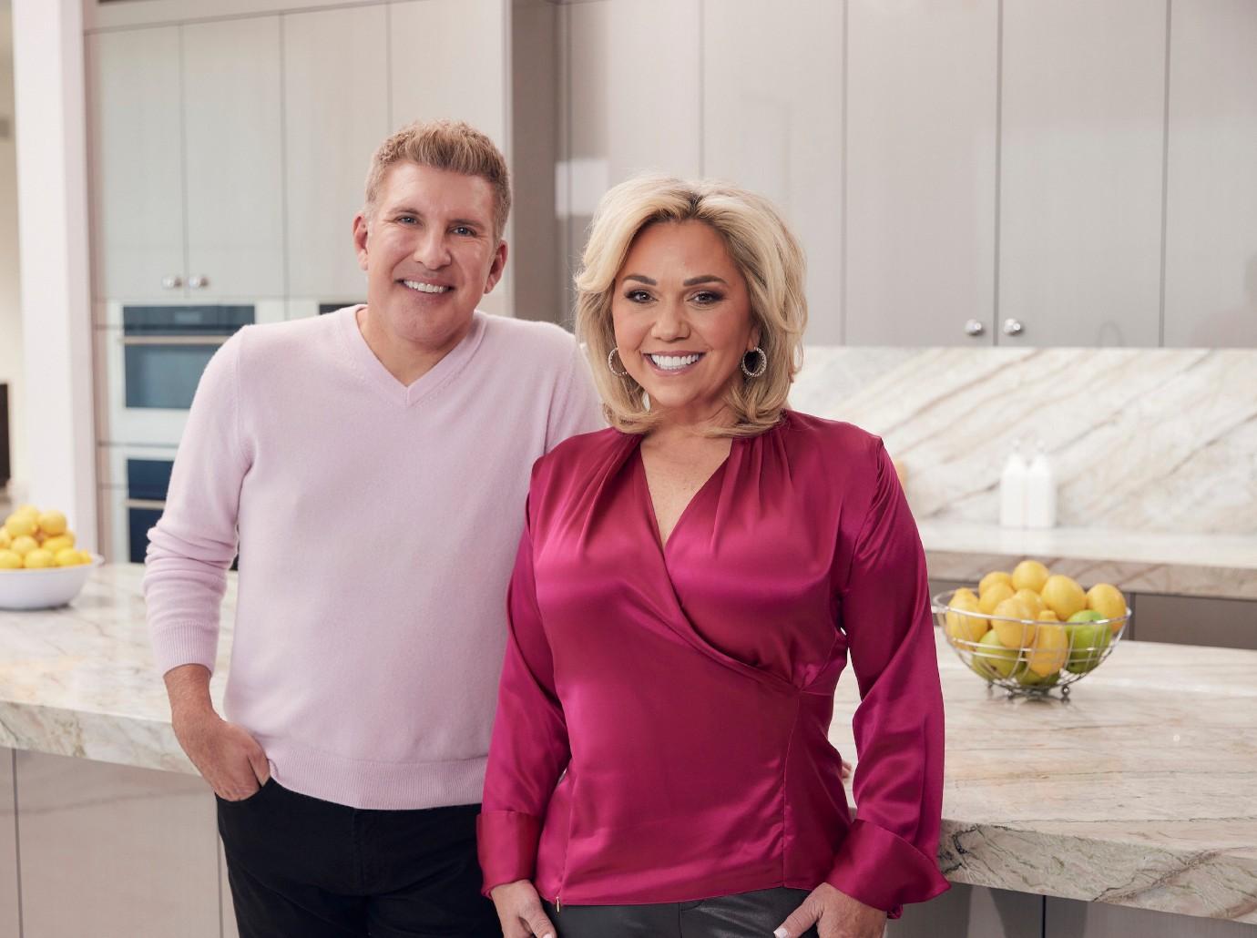 savannah chrisley mom julie