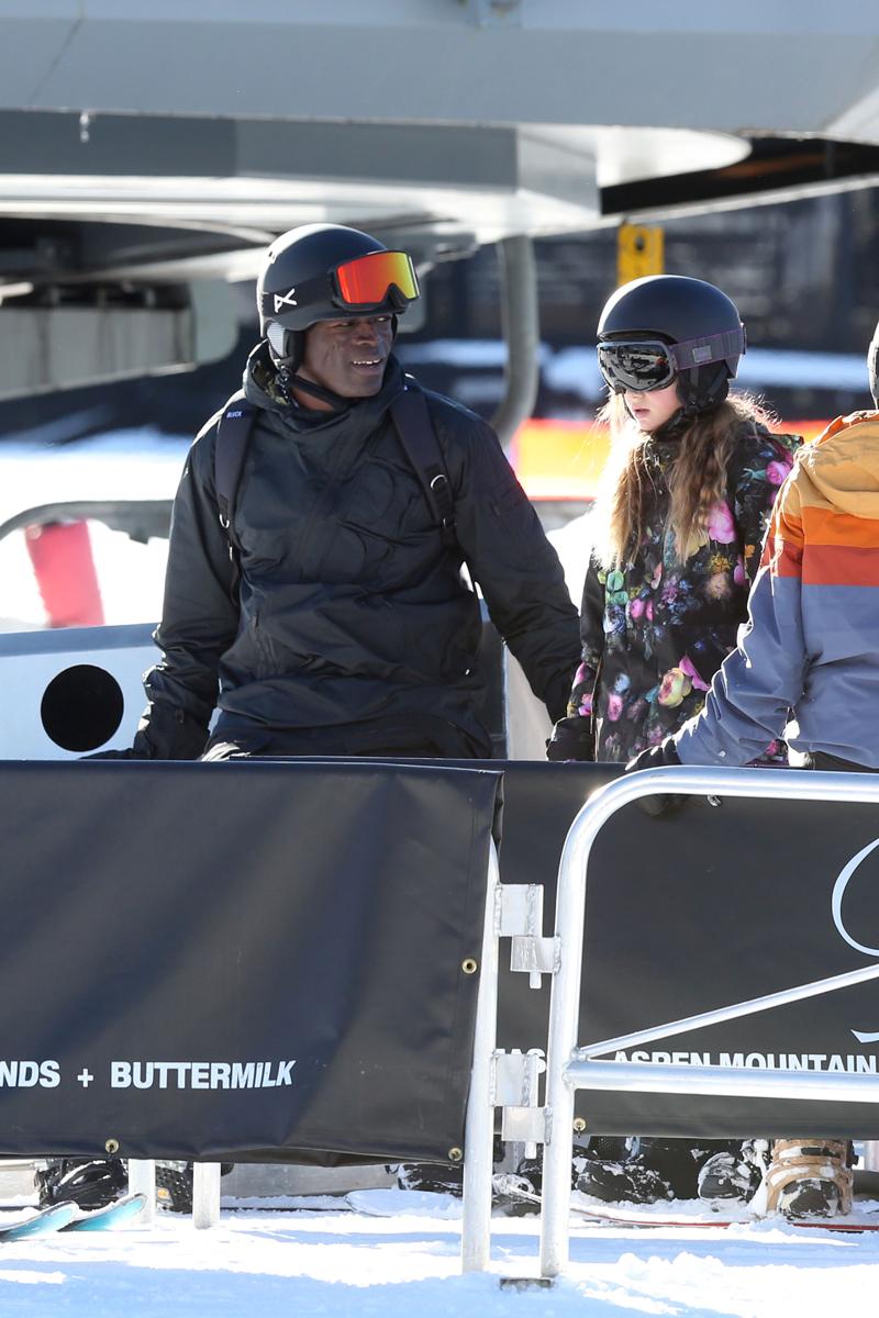 *EXCLUSIVE* Heidi Klum, Seal and the Kids enjoy a day on the slopes in Aspen