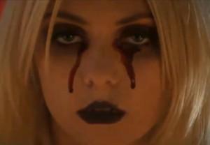 2010__11__Taylor_Momsen_Nov2news 300×208.jpg