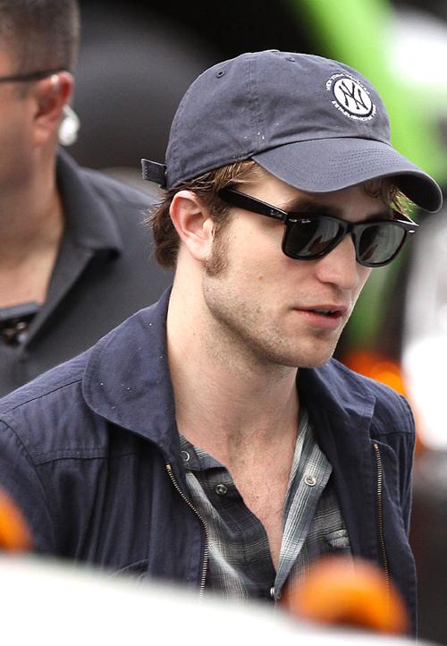 47 - Robert Pattinson showing some Yankees love in a 47 brand hat