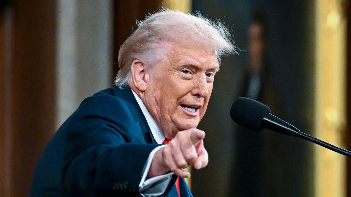 Photo of Donald Trump was once friends with Jeffrey Epstein.