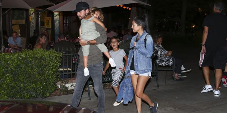 Kourtney kardashian scott disick back together out with kids hero