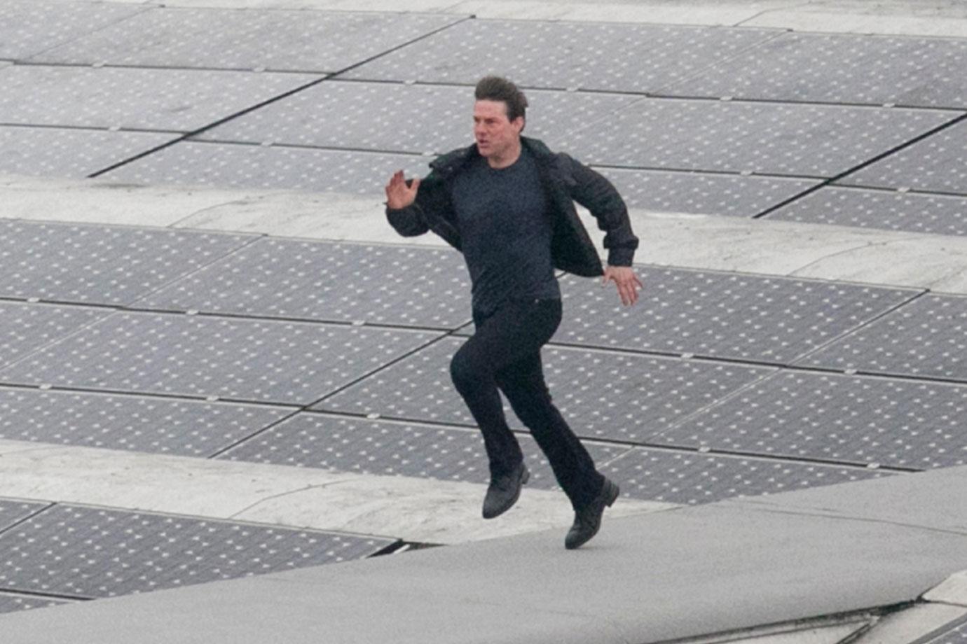 tom cruise running london mission impossible