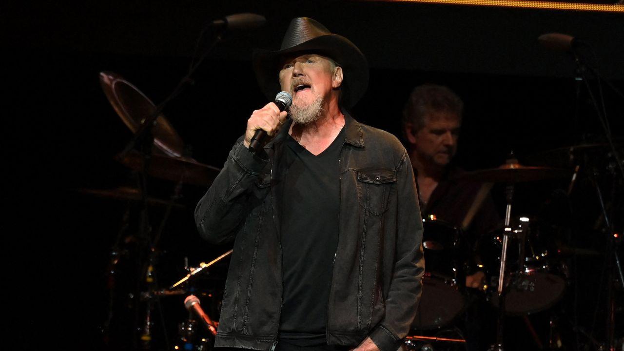 Image of Trace Adkins said that his ex-wife fired a 'kill shot' at him.