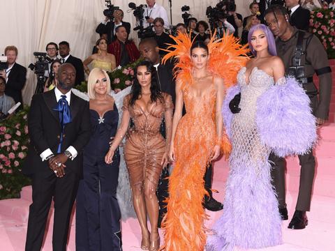 //fashion kardashians jenners best red carpet met gala