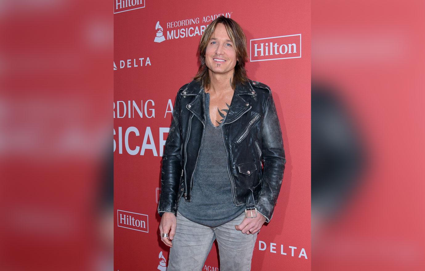 Local teacher pays keith urban’s convenience store tab 6