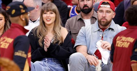 pic of Taylor Swift & Travis Kelce.