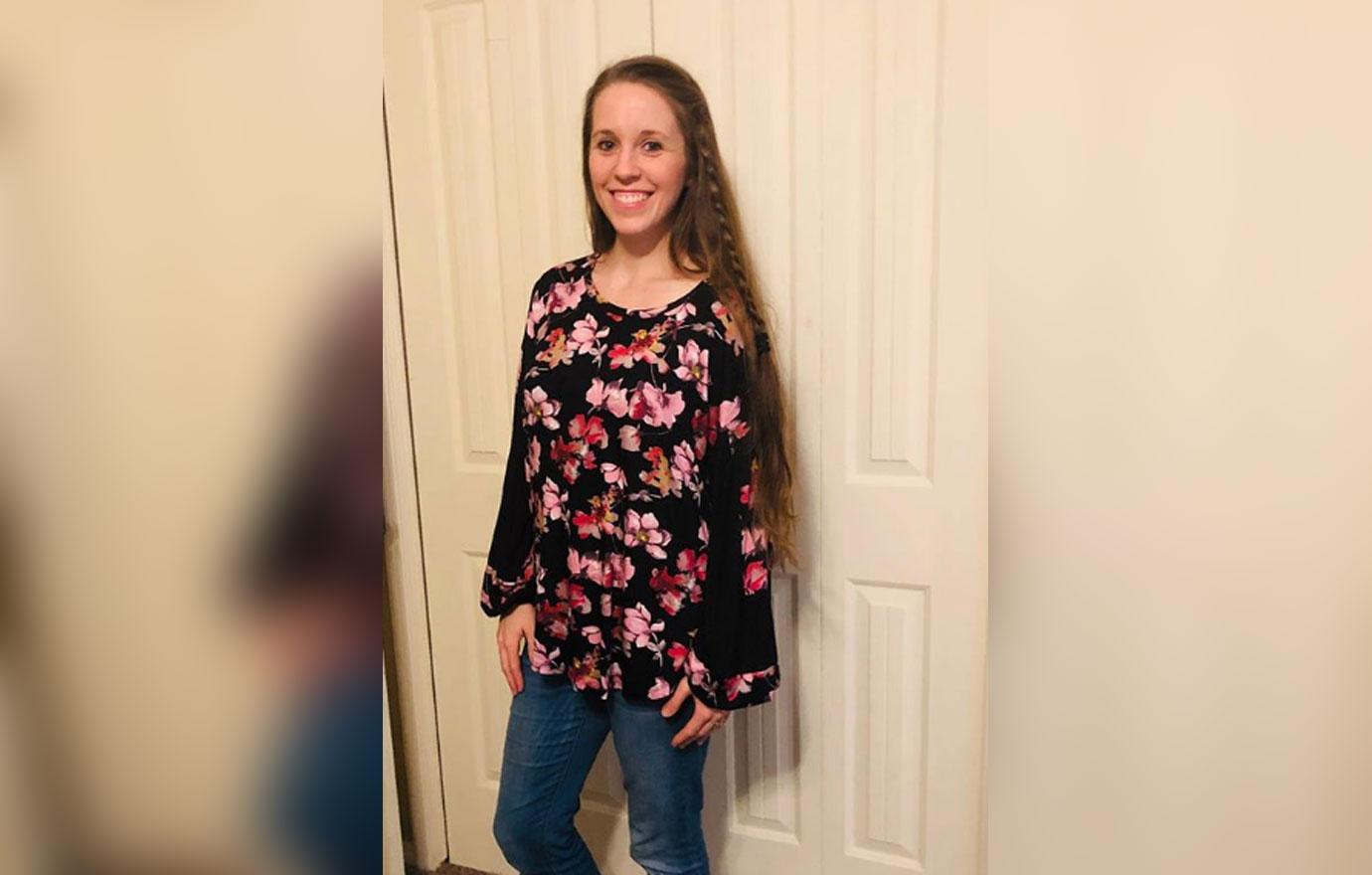 Jill Duggar Pregnant Baby Bump 02