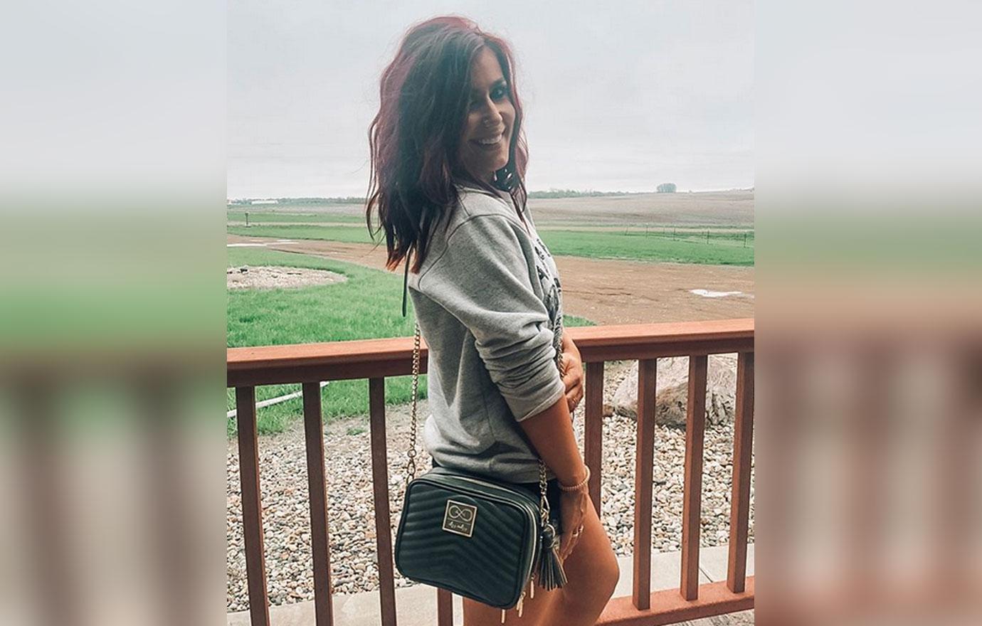 chelsea-houska-fashion-clothing-line-launch-teen-mom-2-instagram