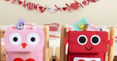 Personal_Creations_Valentine’s_Day_Card_Holder_Backpack(1)