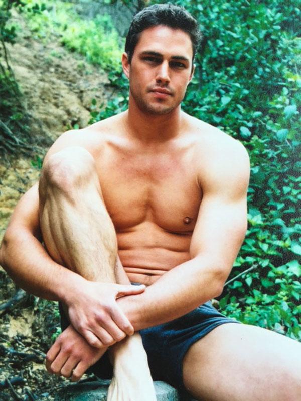 ​taylor kinney naked photos 04