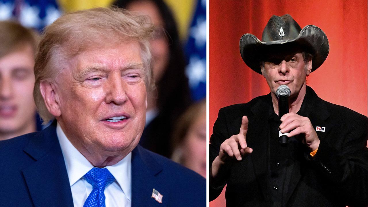 Image of Donald Trump praised MAGA rocker Ted Nugent as 'smart as h-ll.'