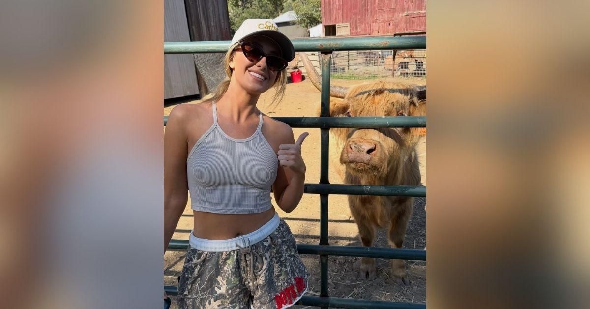 image of Lainey Wilson shared a collection of summer photos featuring farm visits, horseback riding, her pets and quality time with husband Devlin ‘Duck’ Hodges.