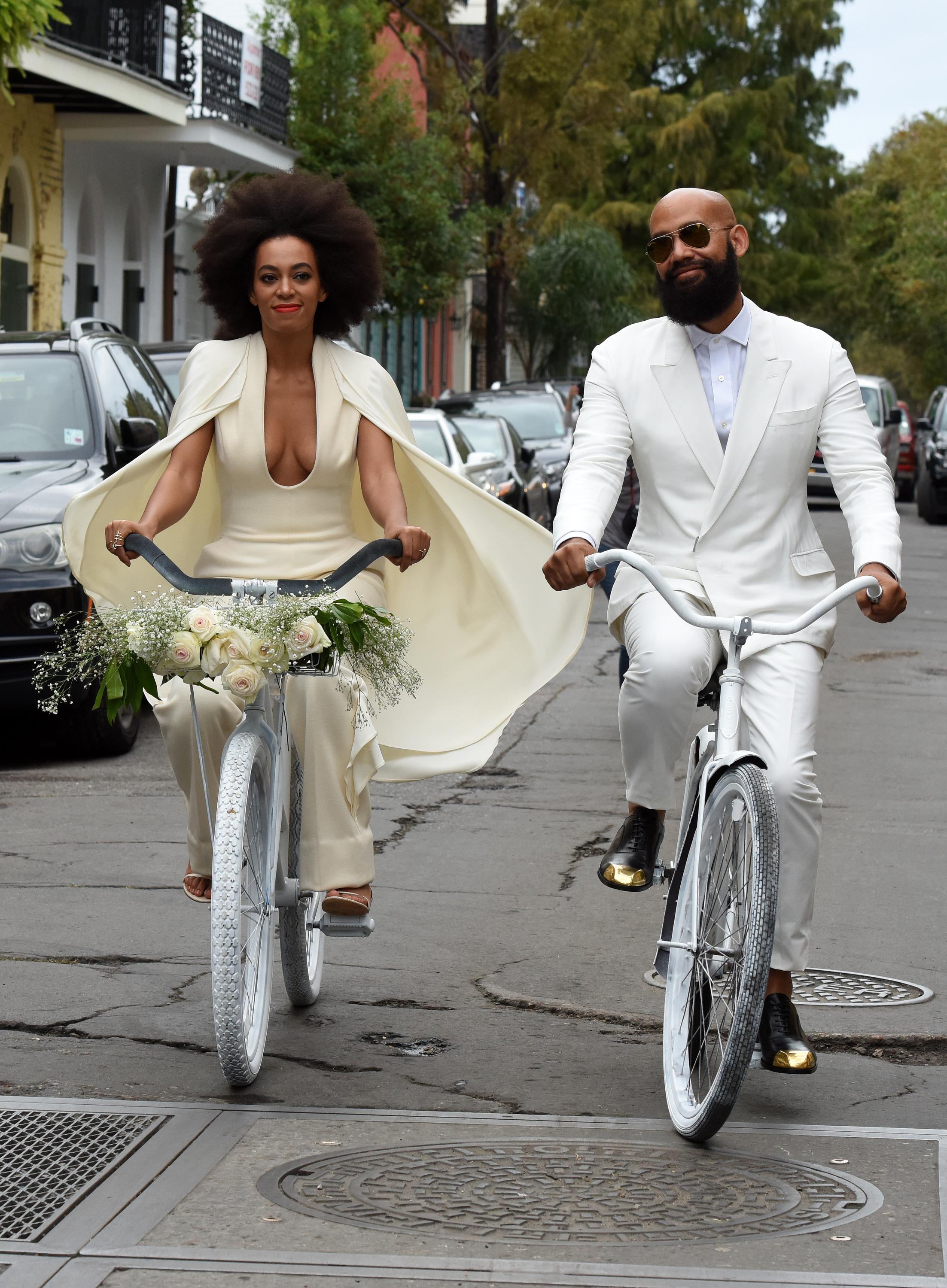 INF &#8211; Solange Knowles and her fiance Alan Ferguson ride bicycles all the way to their wedding at the Marigny Opera House in New Orleans