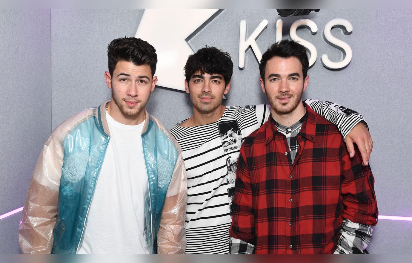 jonas-brothers--3