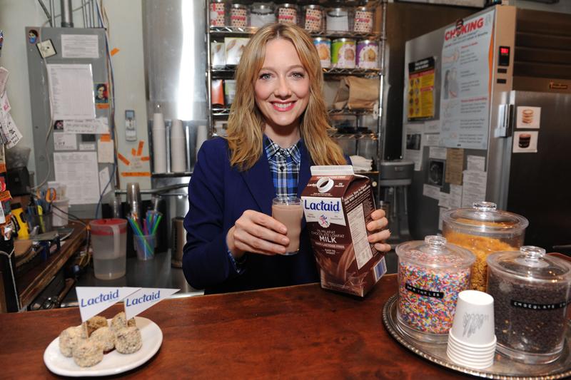 Judy Greer enjoys a sweet treat made with LACTAID® Milk in time for Valentine&#8217;s Day