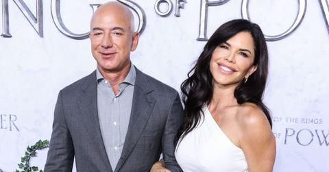 Photo of Jeff Bezos and Lauren Sánchez