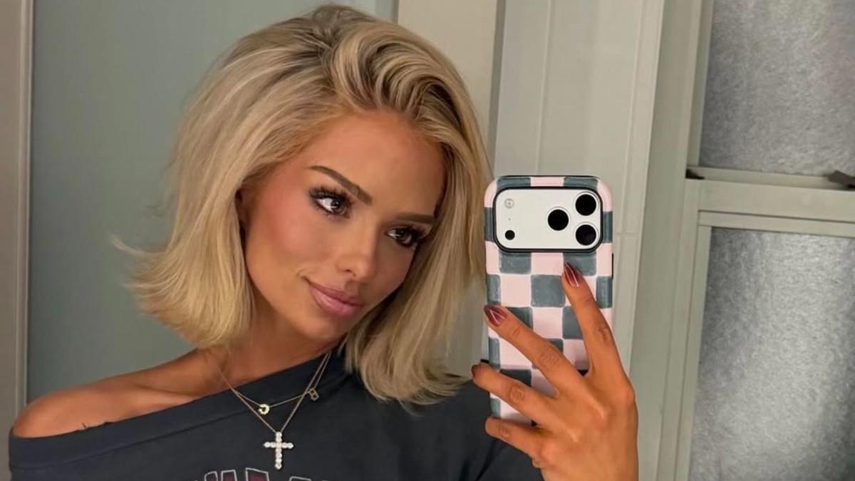 Miranda Hope Instagram Selfie