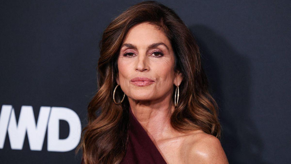 Image of Cindy Crawford attempted to set Sara Foster up with George Clooney.